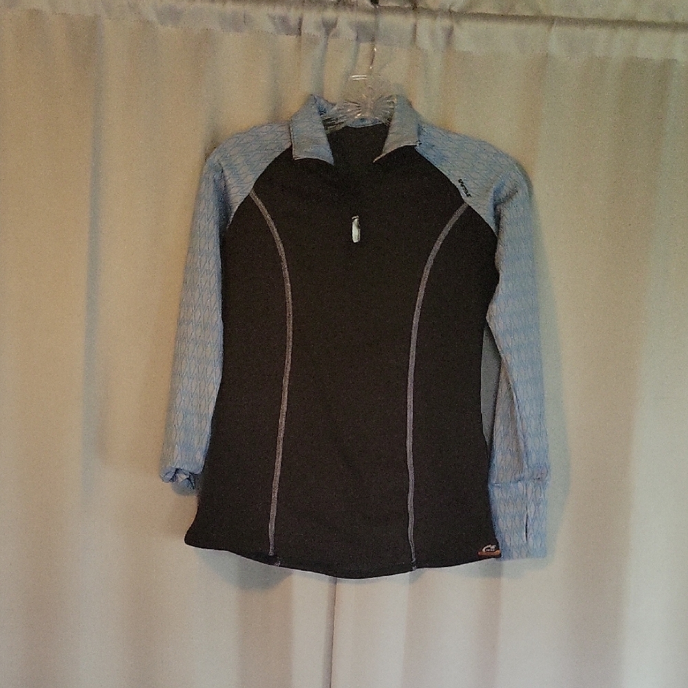 Women's Black and Blue Sweater